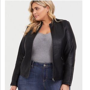 NWT TORRID BLACK FAUX LEATHER MOTO JACKET